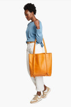 Load image into Gallery viewer, Lomi Leather Tote (Multiple Colors)
